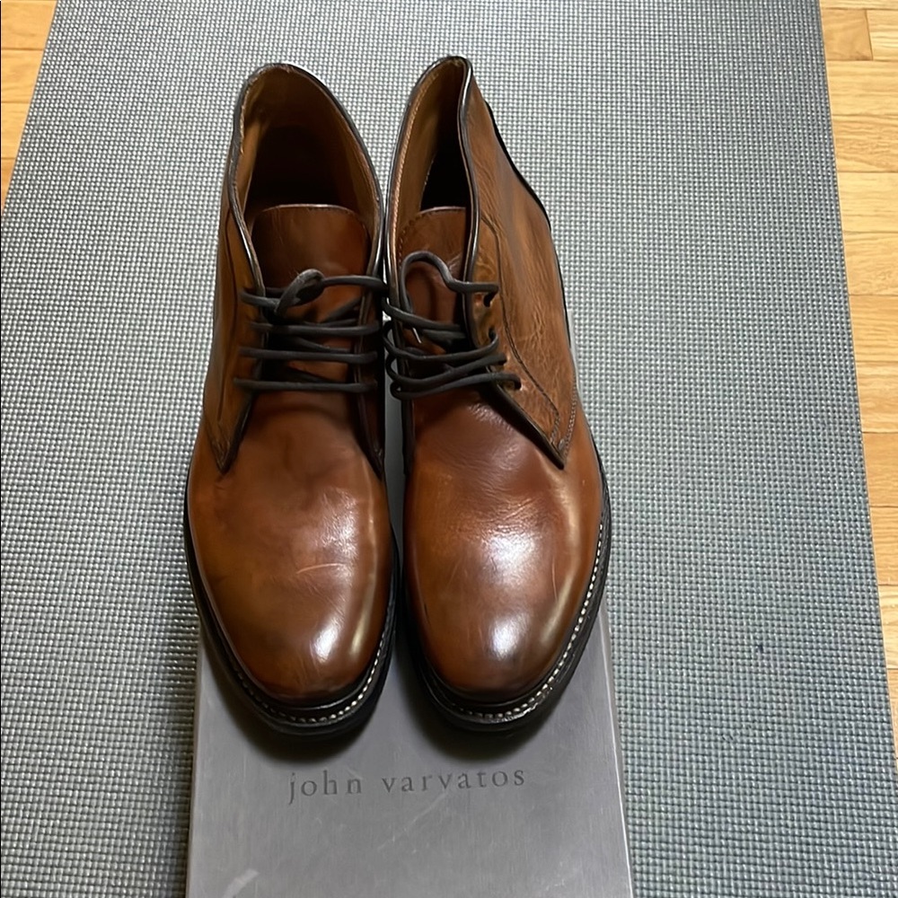 John Varvatos Chukka Boots Brown Leather Classic Design